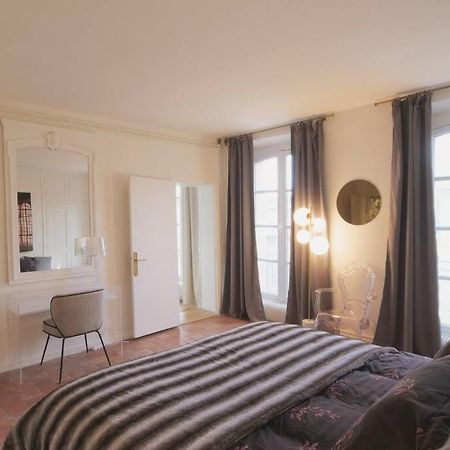 Ferienwohnung Charme Et Modernite Au Coeur Du Quartier St Louis Versailles Exterior foto