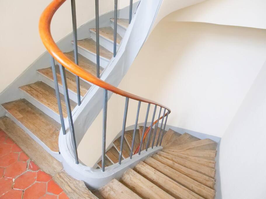 Ferienwohnung Charme Et Modernite Au Coeur Du Quartier St Louis Versailles Exterior foto