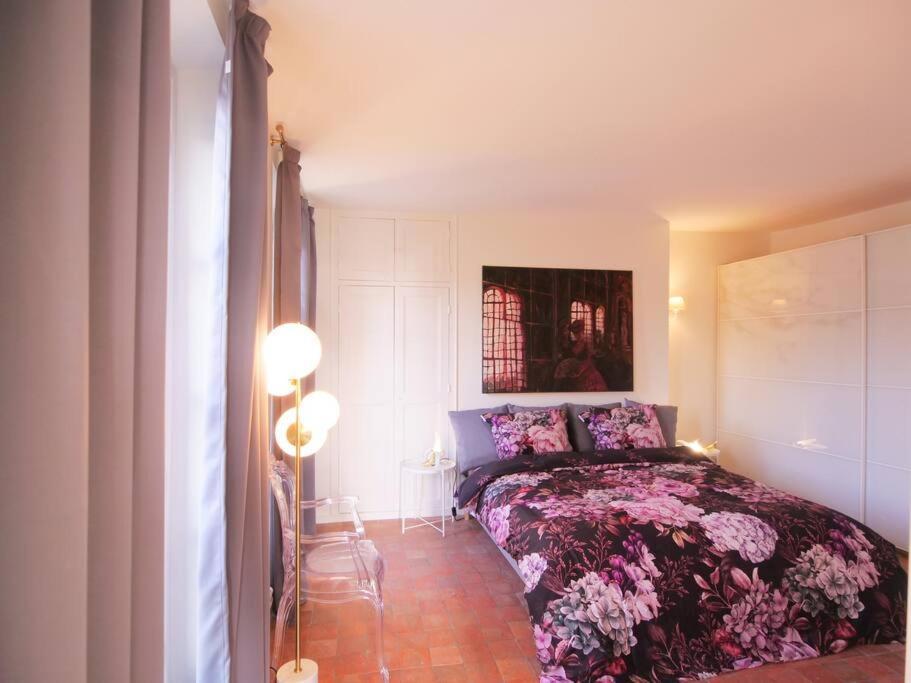 Ferienwohnung Charme Et Modernite Au Coeur Du Quartier St Louis Versailles Exterior foto