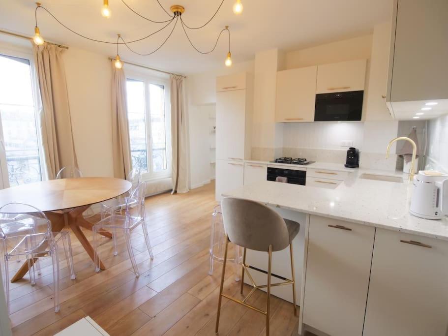 Ferienwohnung Charme Et Modernite Au Coeur Du Quartier St Louis Versailles Exterior foto
